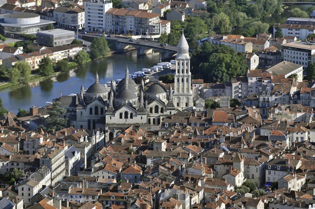 ホテル Vvf Perigord Sorges-En-Perigord エクステリア 写真